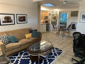 1714 Summit View Pl-Unit -Apt 3 in Austin, TX - Building Photo - Building Photo