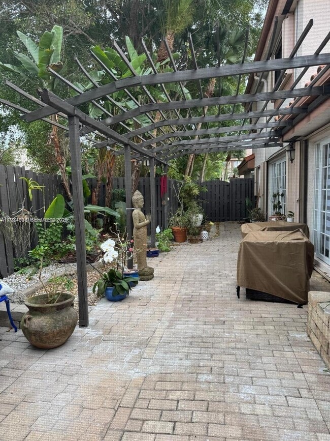 1838 NW 93rd Terrace in Plantation, FL - Building Photo - Building Photo