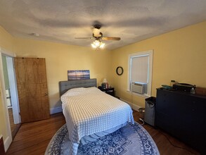 59 Victoria St, Unit 2 in Somerville, MA - Foto de edificio - Building Photo
