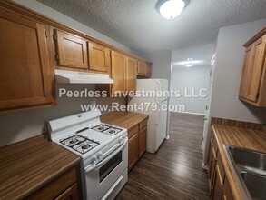 511 4th Ave SW in Gravette, AR - Building Photo - Building Photo