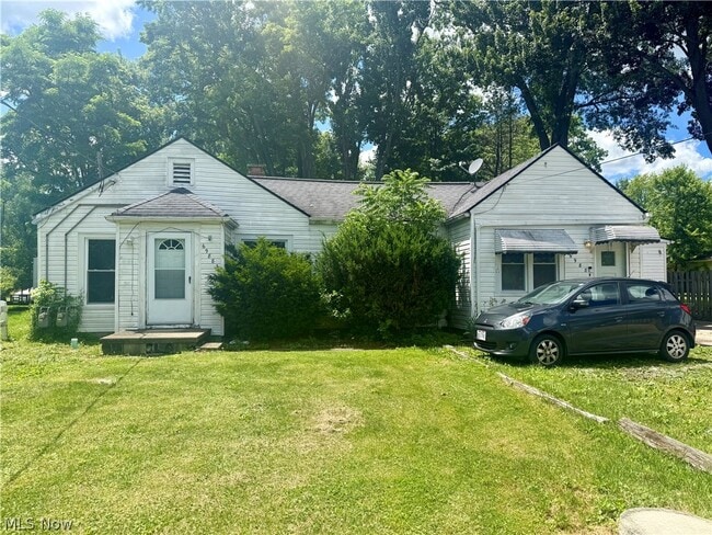 property at 6988 Columbia Rd