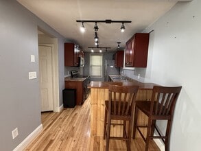 14 Green St in Stamford, CT - Building Photo - Building Photo