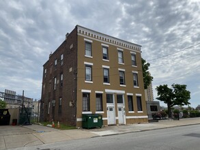 525-527 Penn St in Camden, NJ - Building Photo - Building Photo