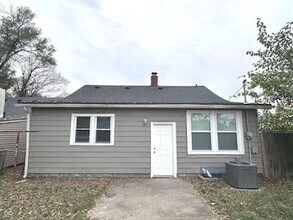 1049 S Sheffield Ave in Indianapolis, IN - Building Photo - Building Photo