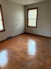 25 Shepley Dr in St. Louis, MO - Building Photo - Building Photo