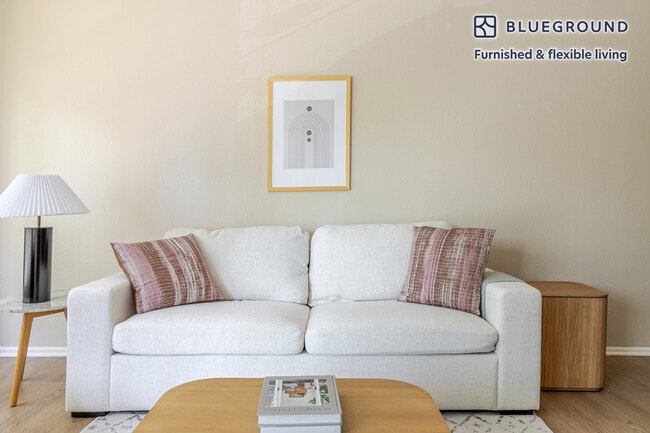 444 Washington Blvd in Jersey City, NJ - Foto de edificio - Building Photo