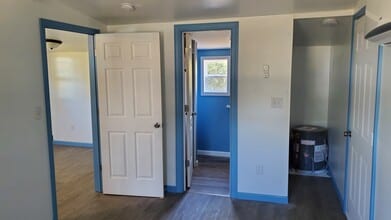 390 Cottage Home Rd in Liberty, TN - Foto de edificio - Building Photo