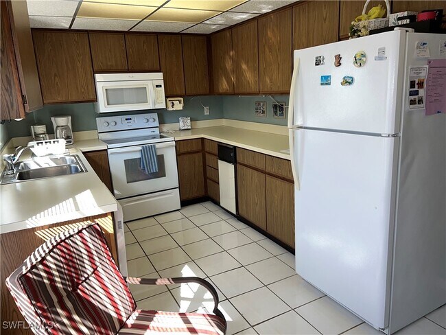 property at 6824 Sandtrap Dr