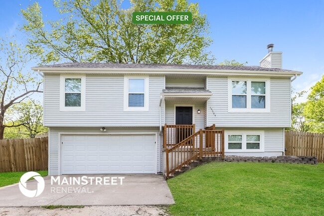 property at 15504 Vicie Ave