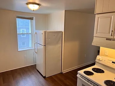 120 W Main St in Thurmont, MD - Building Photo - Building Photo