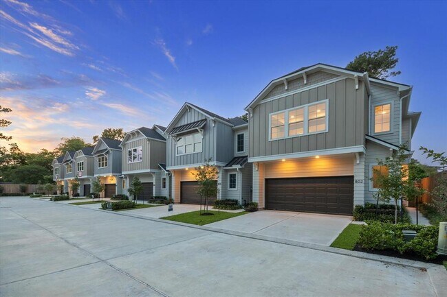 806 Dawn Meadows Dr