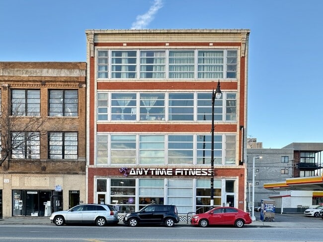 property at 2412 W North St