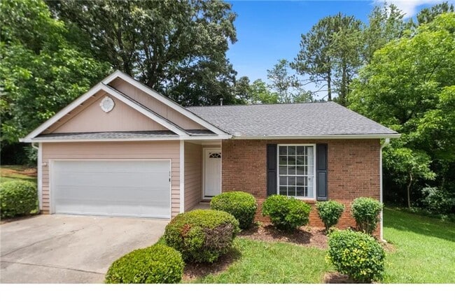 property at 1540 Foxhall Ln SE