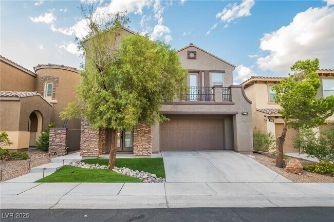 property at 220 Via Mezza Luna Ct