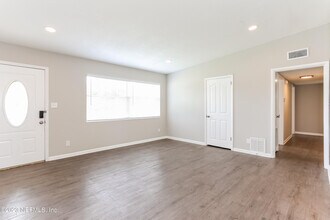 1517 Quante Rd in Jacksonville, FL - Building Photo - Building Photo