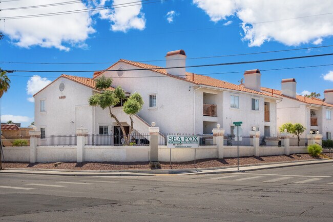 Sea Fox Apartments in Las Vegas, NV - Foto de edificio - Building Photo