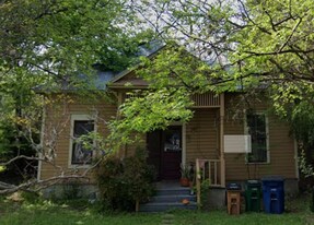 3104 King St in Austin, TX - Building Photo