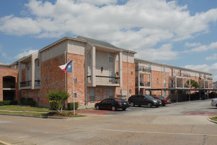 3839 S Braeswood Blvd Apartments