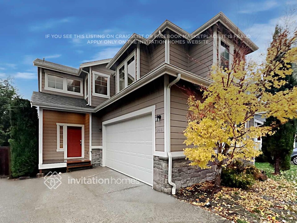 5414 54th Ave Ct W in University Place, WA - Foto de edificio