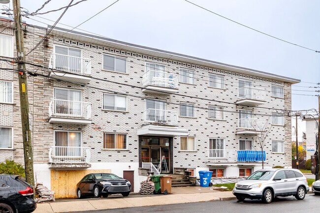 7485 De Chester Av in Montréal, QC - Building Photo - Building Photo