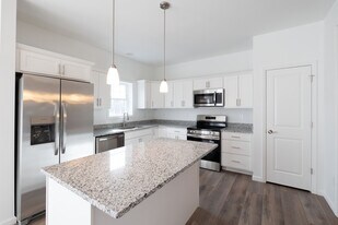 Marlboro on Hudson in Marlboro, NY - Building Photo