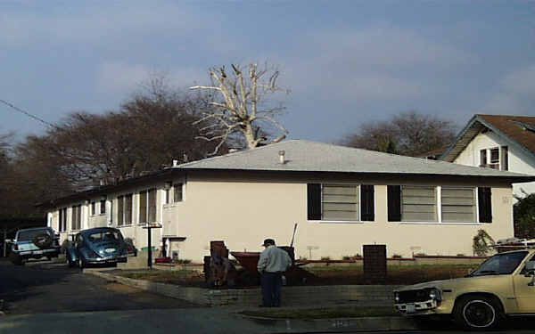 151-153 S San Gabriel Blvd in Pasadena, CA - Foto de edificio