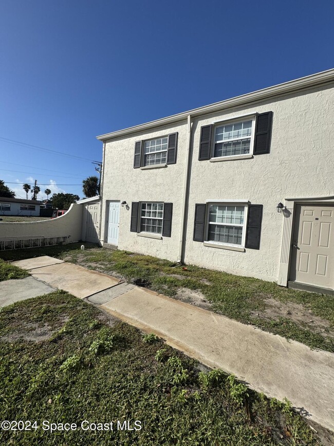 55 Needle Blvd in Merritt Island, FL - Building Photo - Building Photo