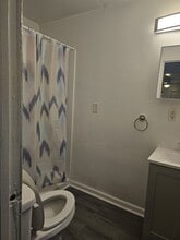 221 Short Hills Dr in Charlotte, NC - Building Photo - Building Photo