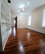 272 Kings Hwy E-Unit -First Floor Two Bedroom Home in Haddonfield, NJ - Foto de edificio - Building Photo