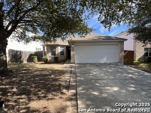 2202 Red Rock Xing in San Antonio, TX - Building Photo