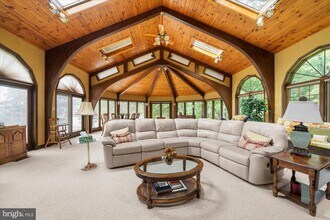 451 Merlin Rd in Phoenixville, PA - Building Photo - Building Photo