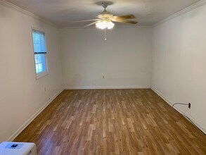 305 Cloves Ct in Raleigh, NC - Building Photo - Building Photo