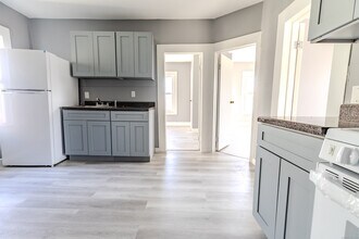 247 Washington St in New Britain, CT - Building Photo - Building Photo