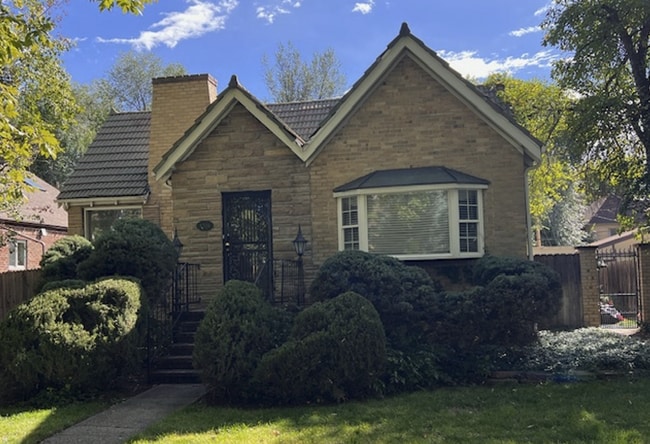 4326 E 17th Avenue Pky in Denver, CO - Building Photo - Building Photo