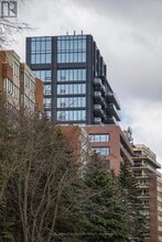 2525 Bathurst St in Toronto, ON - Building Photo - Building Photo