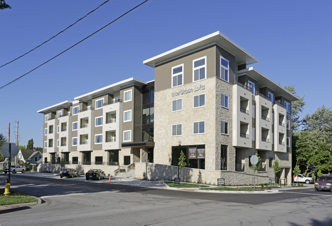 The InterUrban Lofts in Overland Park, KS - Foto de edificio