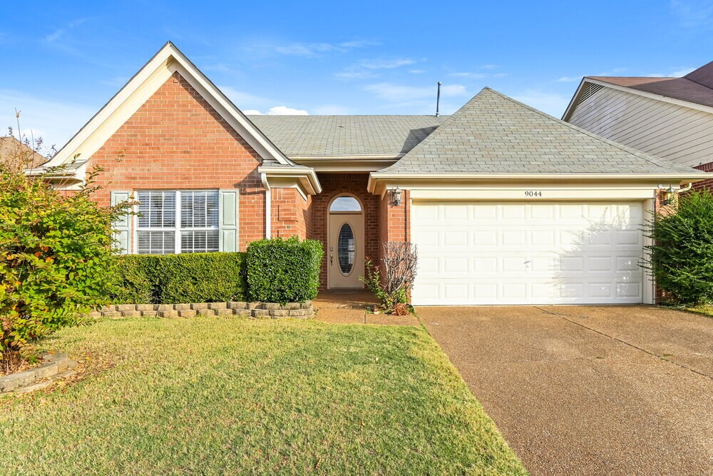 9044 Snow Drift Ln in Memphis, TN - Foto de edificio