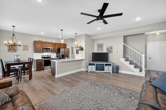 1504 Mulberry St in Granger, IA - Foto de edificio - Building Photo