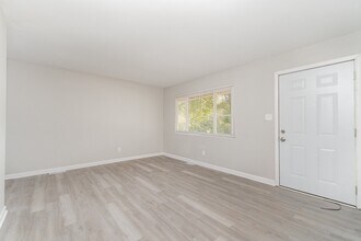 815 Norwood Dr in Charlotte, NC - Building Photo - Building Photo