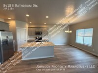 8418 E Rathdrum Dr in Nampa, ID - Foto de edificio - Building Photo