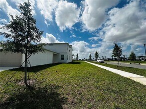 4681 SUNNY CITRUS Ln in Clermont, FL - Building Photo - Building Photo