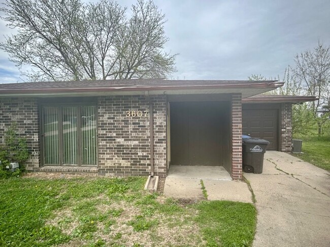 property at 3612 SE 11th St