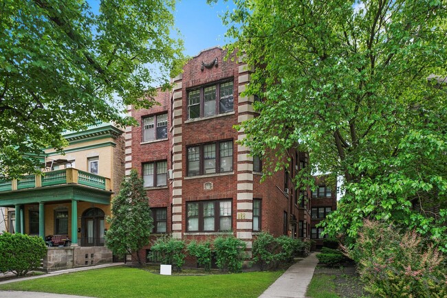 822 Reba Pl in Evanston, IL - Building Photo - Building Photo
