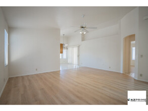 10653 W Mohawk Ln in Peoria, AZ - Building Photo - Building Photo