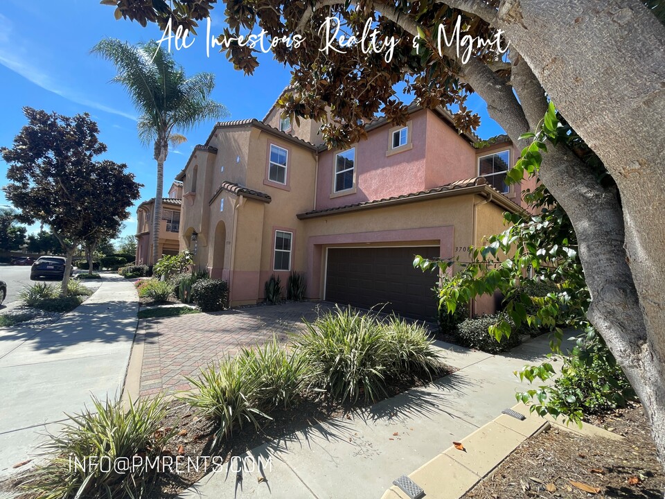 3708 Jetty Point in Carlsbad, CA - Foto de edificio