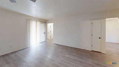 2010 Sandstone Dr in Killeen, TX - Building Photo - Building Photo