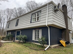 21 Fullmar Ln in Norwalk, CT - Building Photo - Building Photo