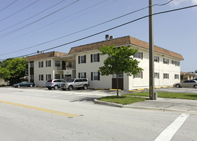 Kenwood Apartments in Miami, FL - Building Photo