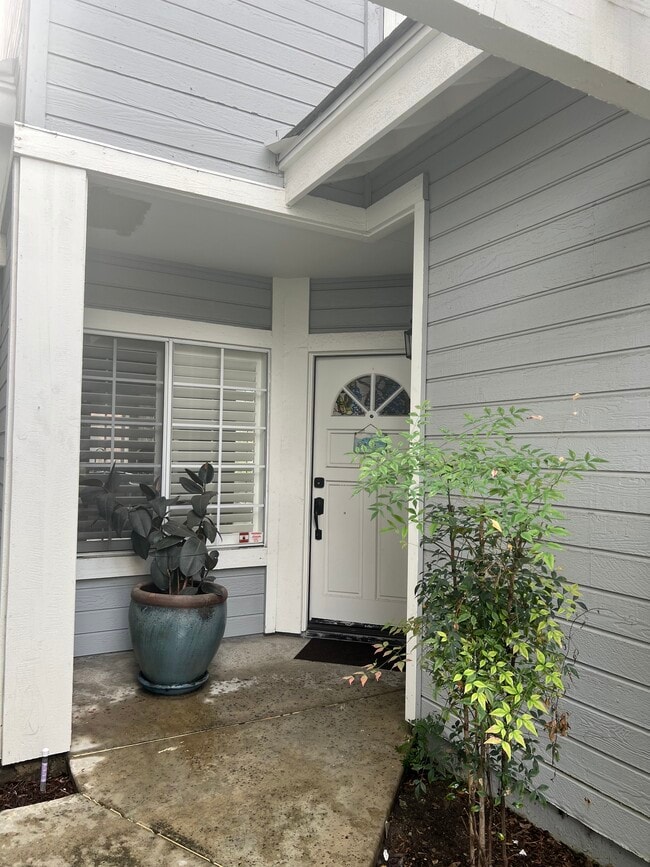 2266 Aspen St in Tustin, CA - Building Photo - Building Photo