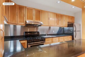 180 Lafayette St in New York, NY - Building Photo - Building Photo